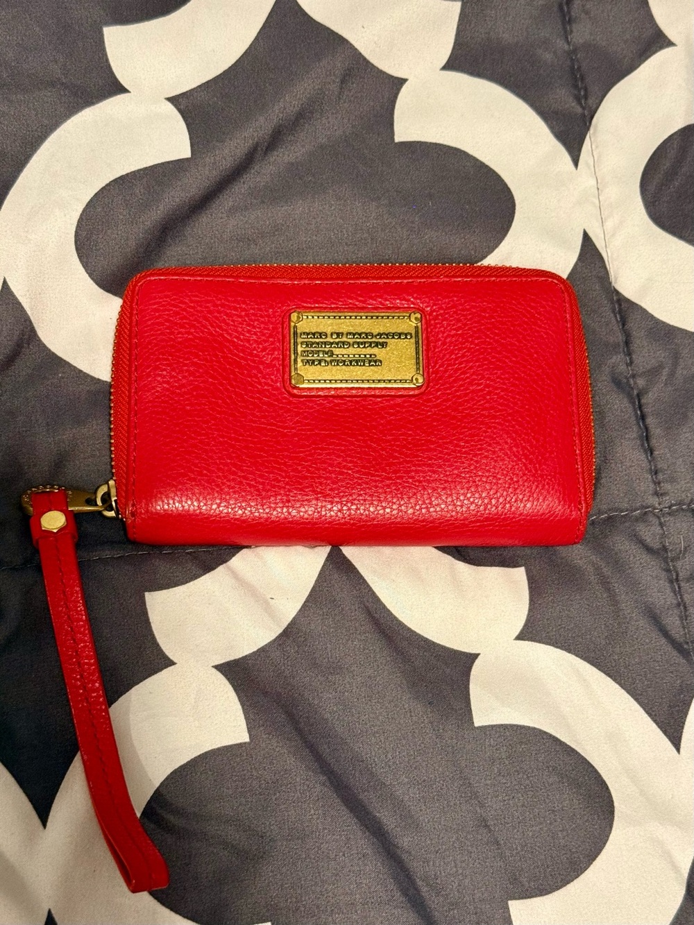 Marc by Marc Jacobs Standard Supply Workwear Zip Soft Leather Wallet in Red
